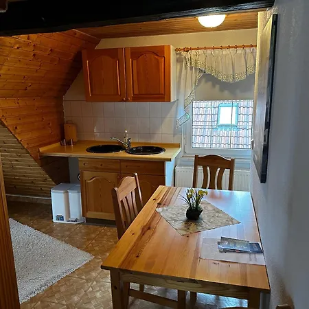 Frühstückspension Zum Fäßchen 3*